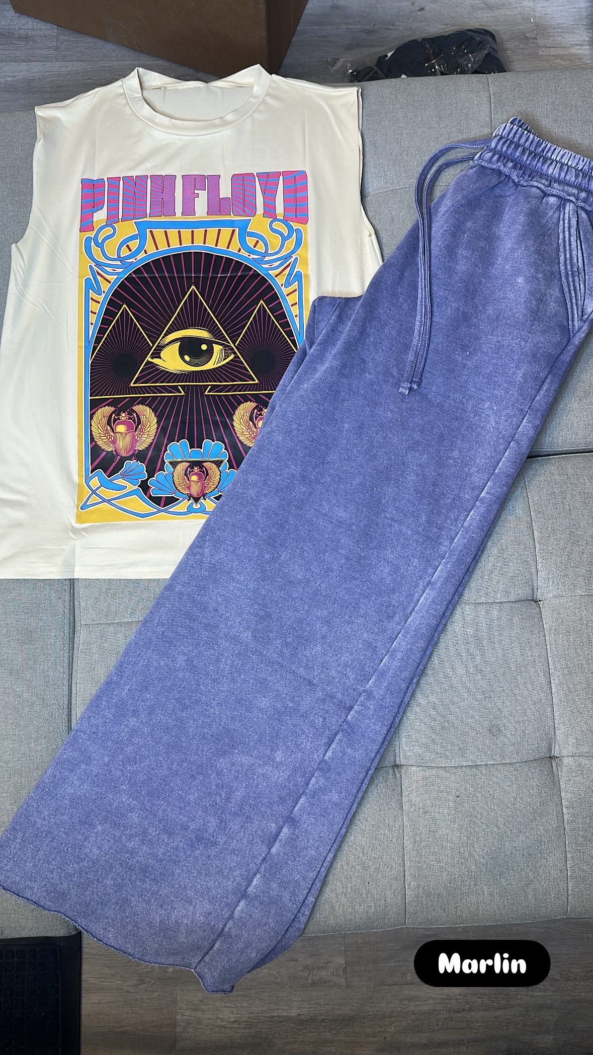 Fallin for you joggers