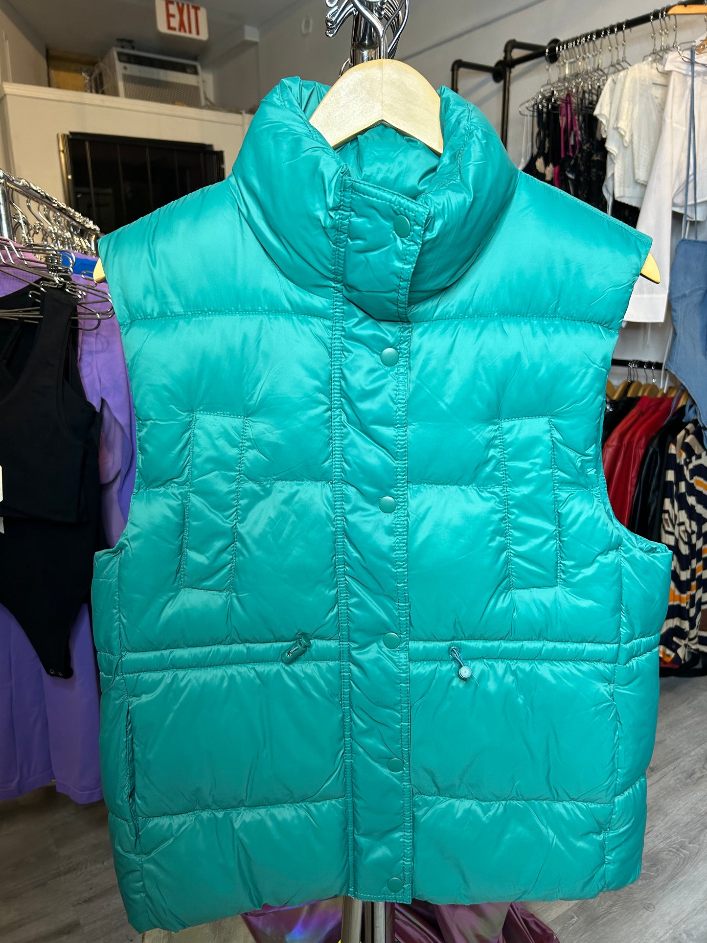 Toggle puffer vest